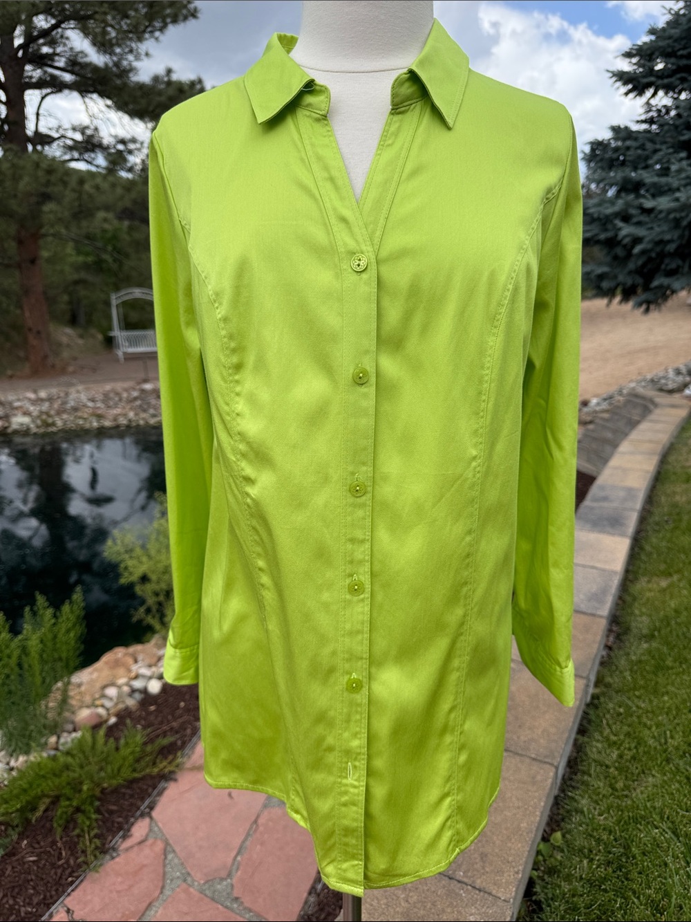 Catherine’s Lime Green Button-Up Shirt 14/16W